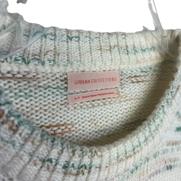 Urban Outfitters Wool Sweater, Small, Ivory Cropped, Chunky Knit - Picture 5 of 11